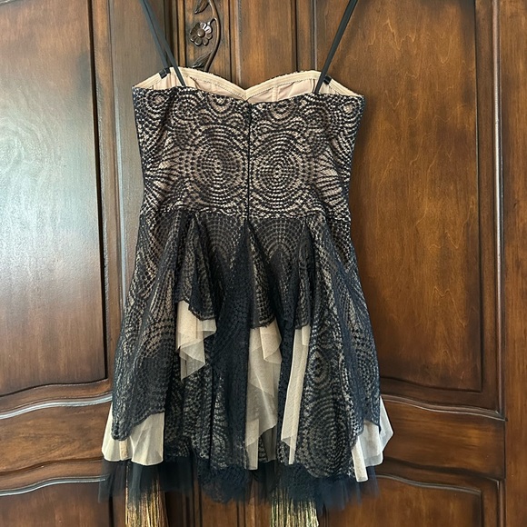 BCBGMaxAzria Ruffle Dress & Rhinestone Belt - Picture 3 of 6